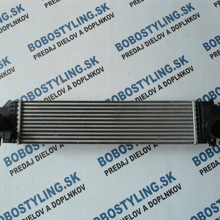 F55 intercooler chladič 17517617598 200€